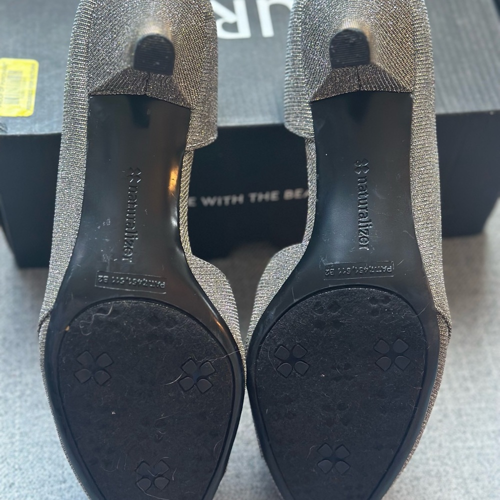 Naturalizer NS Comfort d’Orsay pump shimmering Metallic kitten heel ~2 in. *EUC* - Picture 4 of 11